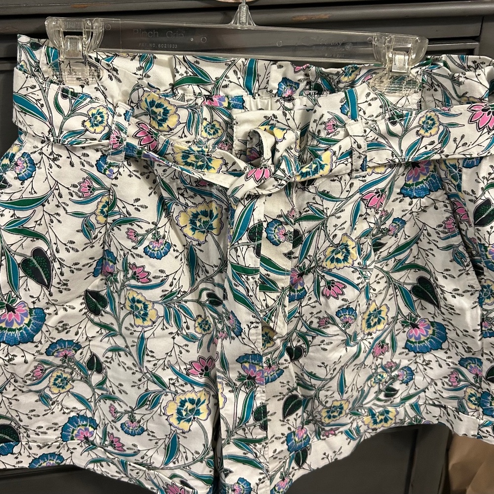 Loft paper bag shorts with tie NWT 14